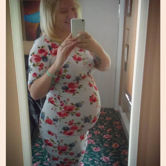 Red Floral Stretchy MIDI Dress - Picture 6 of 6